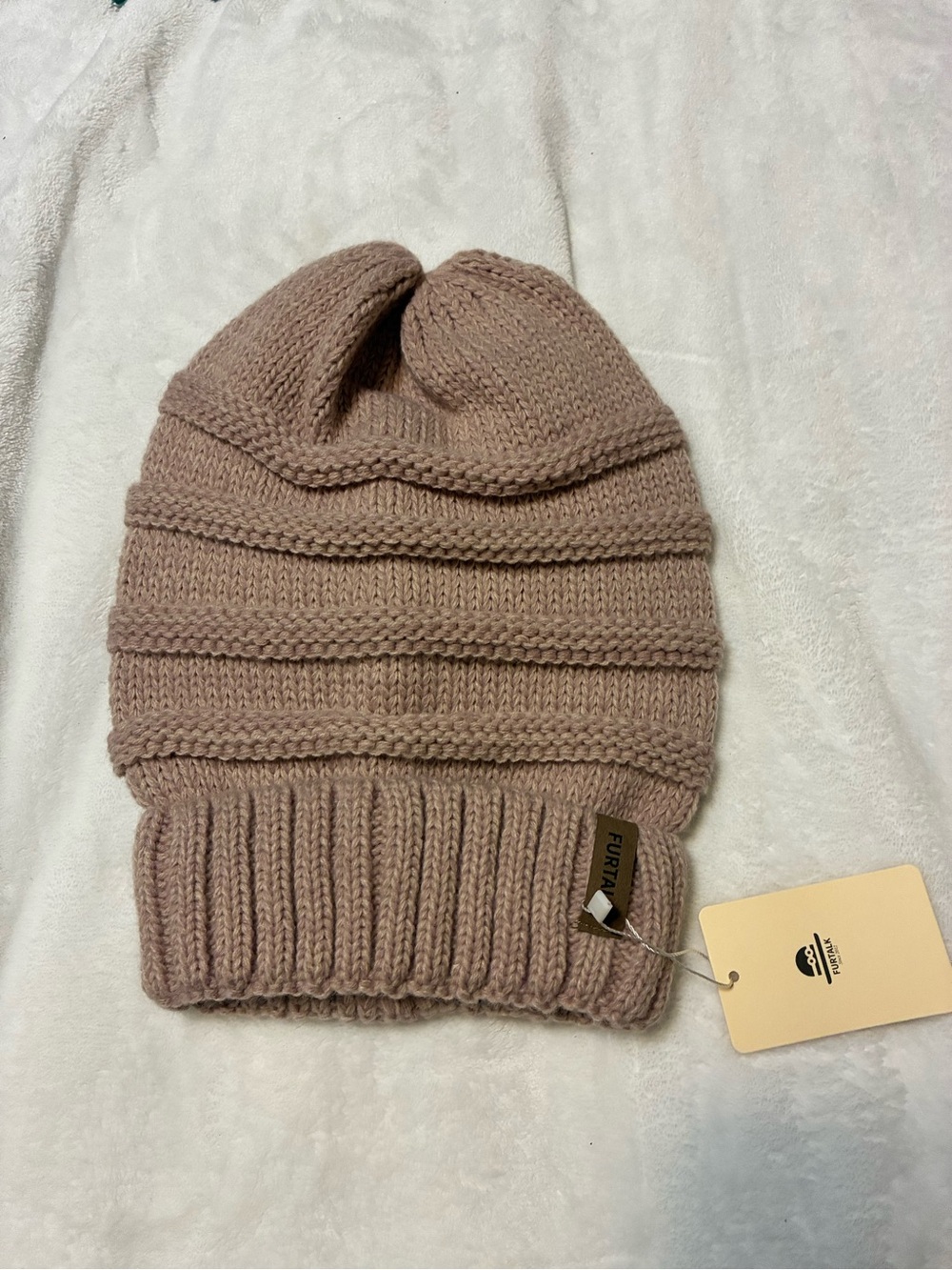 WOMEN'S KNIT BEANIE HAT IN DUSTY ROSE
